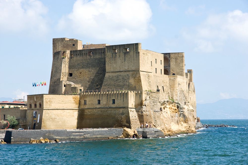 Castel dell’Ovo in Naples, an easy (and fascinating!) day trip from Rome