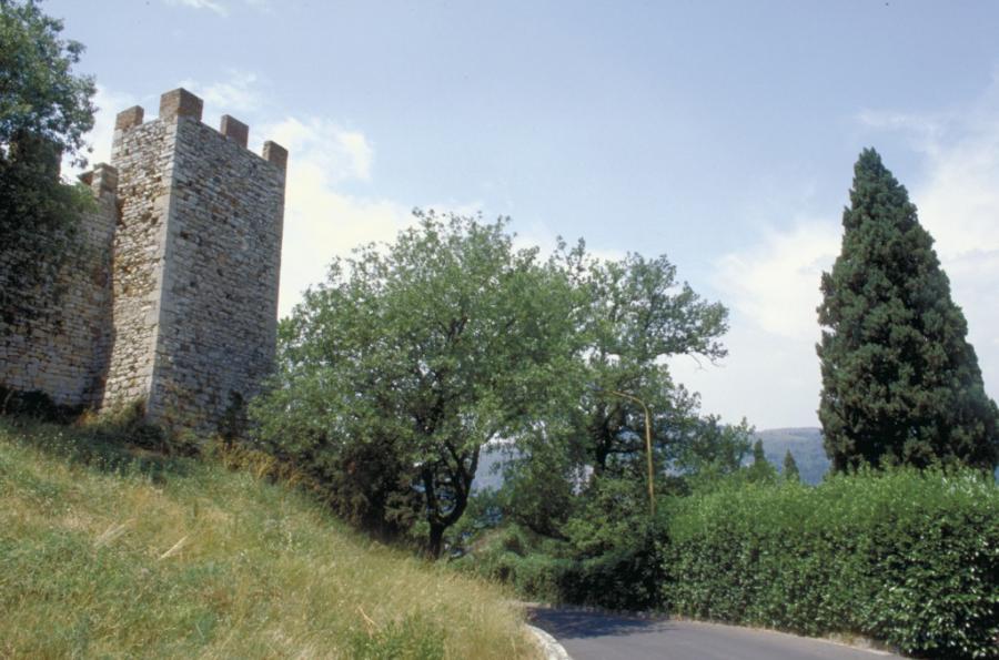The castle of Calenzano, on the Anello del Rinascimento. Photo courtesy of www.firenzeturismo.it