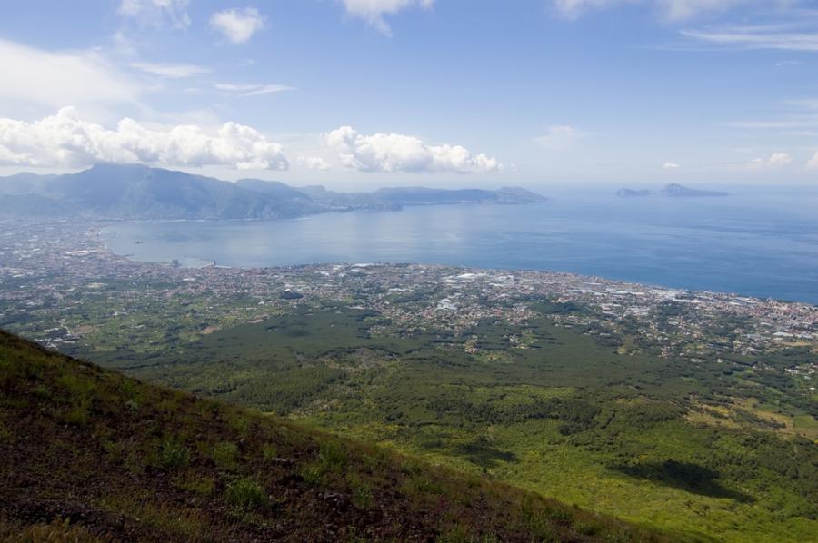 Get this view of the Gulf of Naples… if you dare