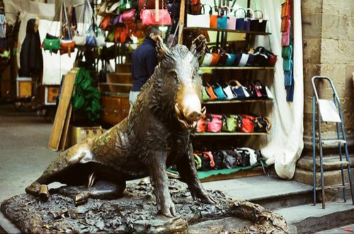 Fontana del Porcellino a Firenze, perché porta fortuna