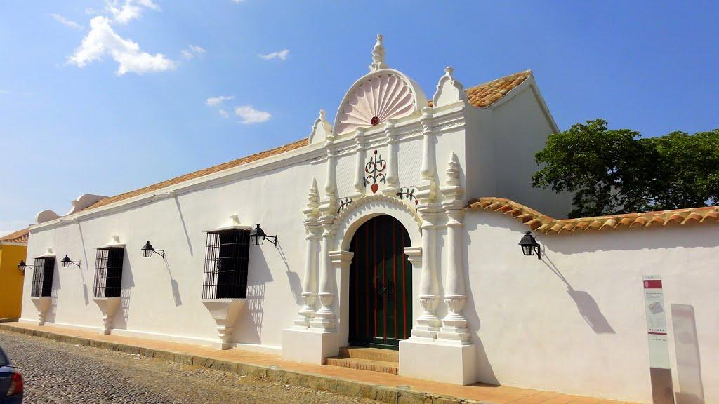 Casa de Las Ventanas de Hierro