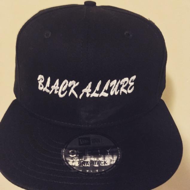 Black Allure SnapBack BLK
