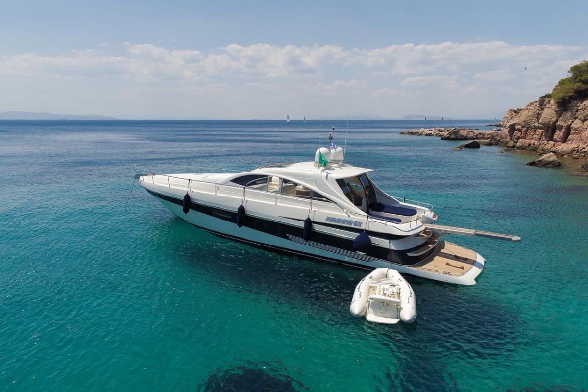M/Y AXION