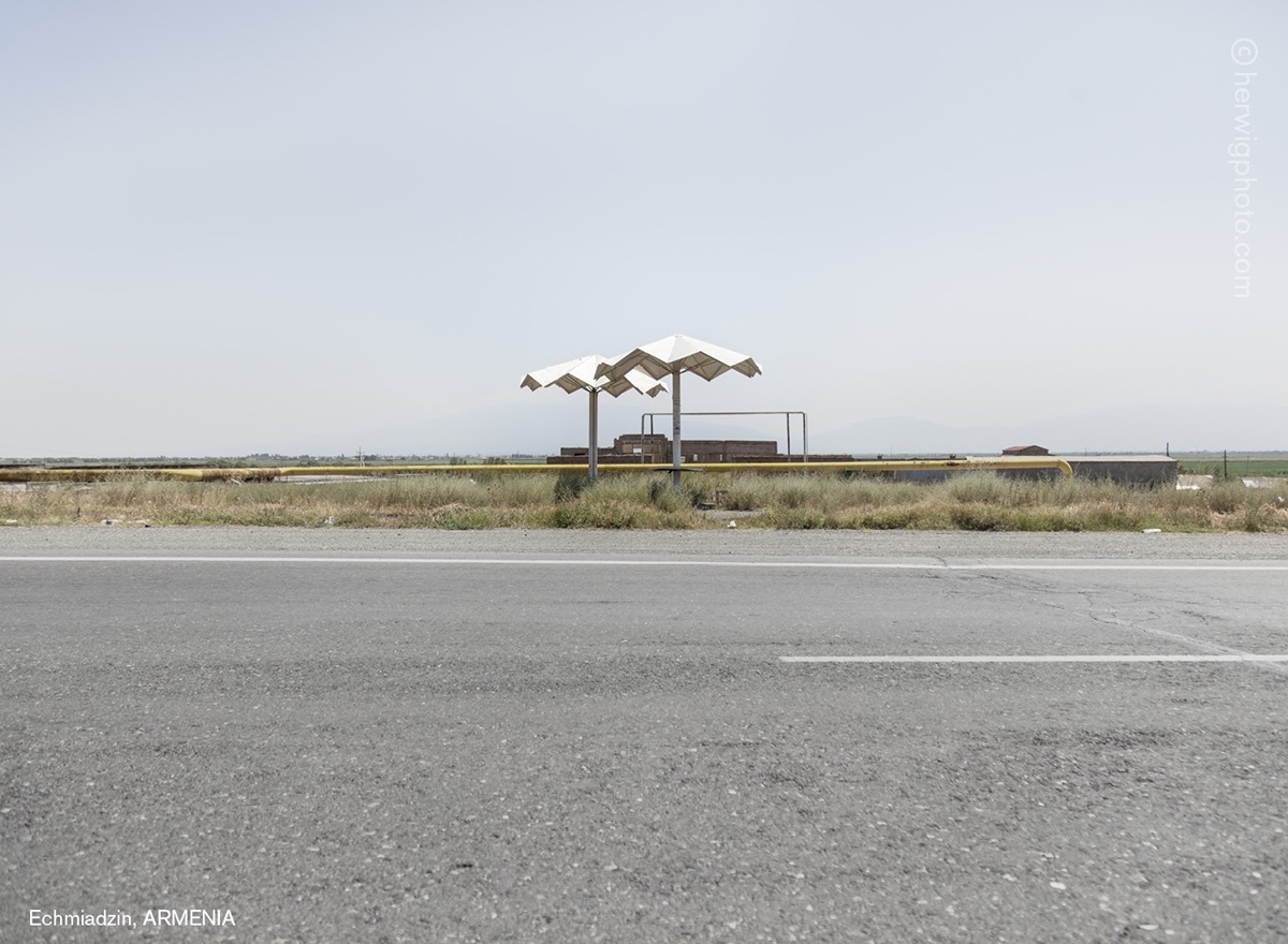 ussr-legacy-photos-of-soviet-bus-stops-by-christopher-herwig-20