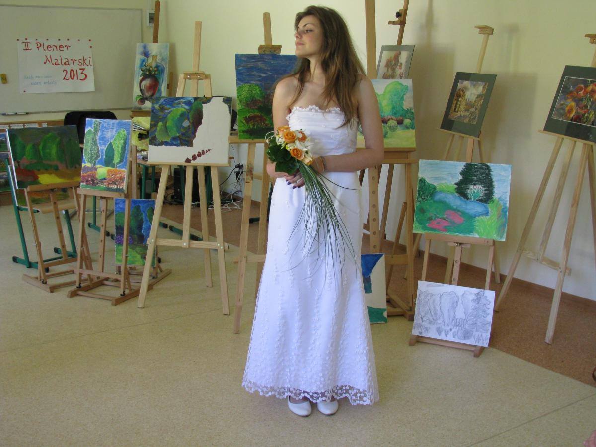 Pokaz mody ślubnej. Wiosenny plener plastyczny 2013