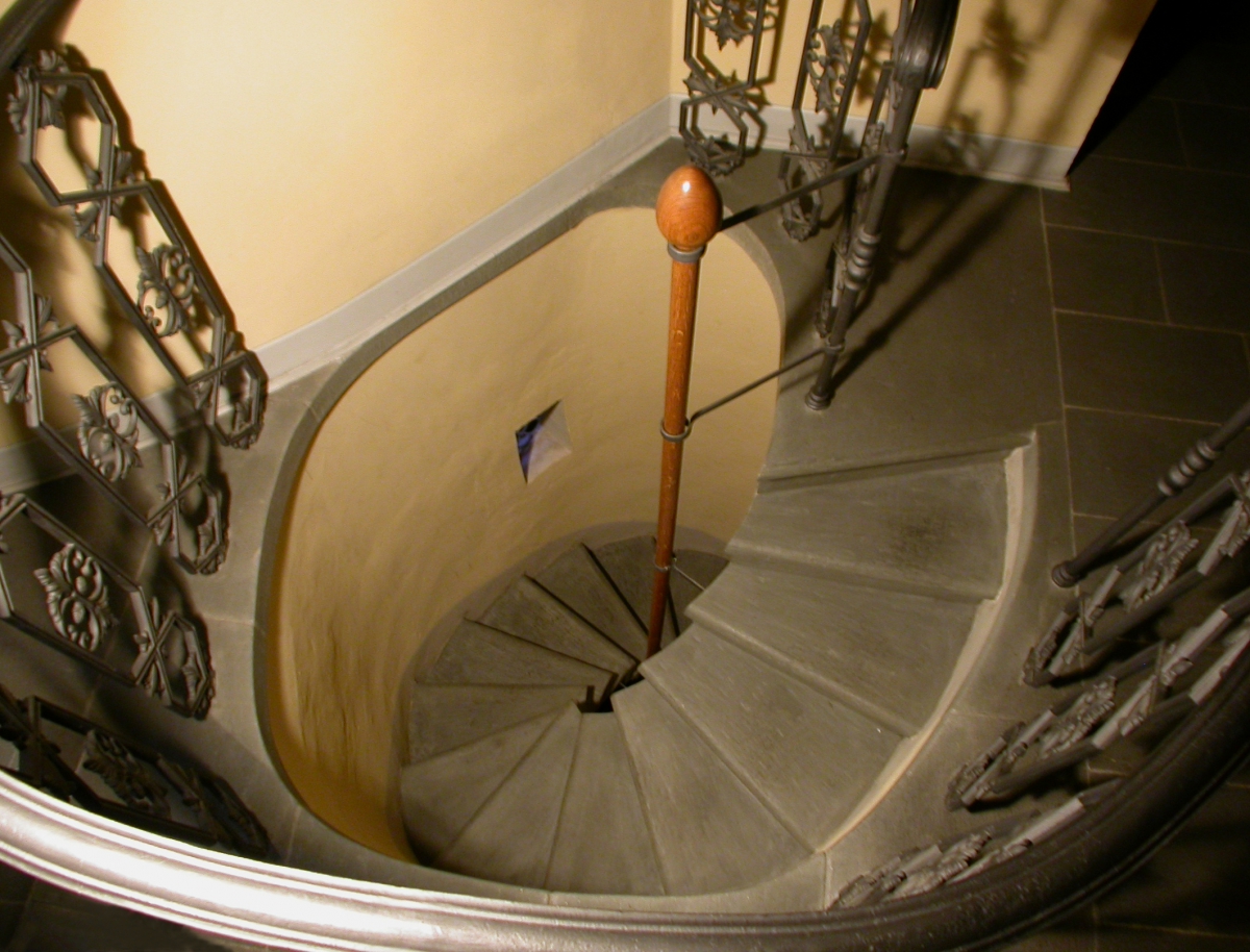Stair a chiocciola masselli of Pietra Macigno of Greve