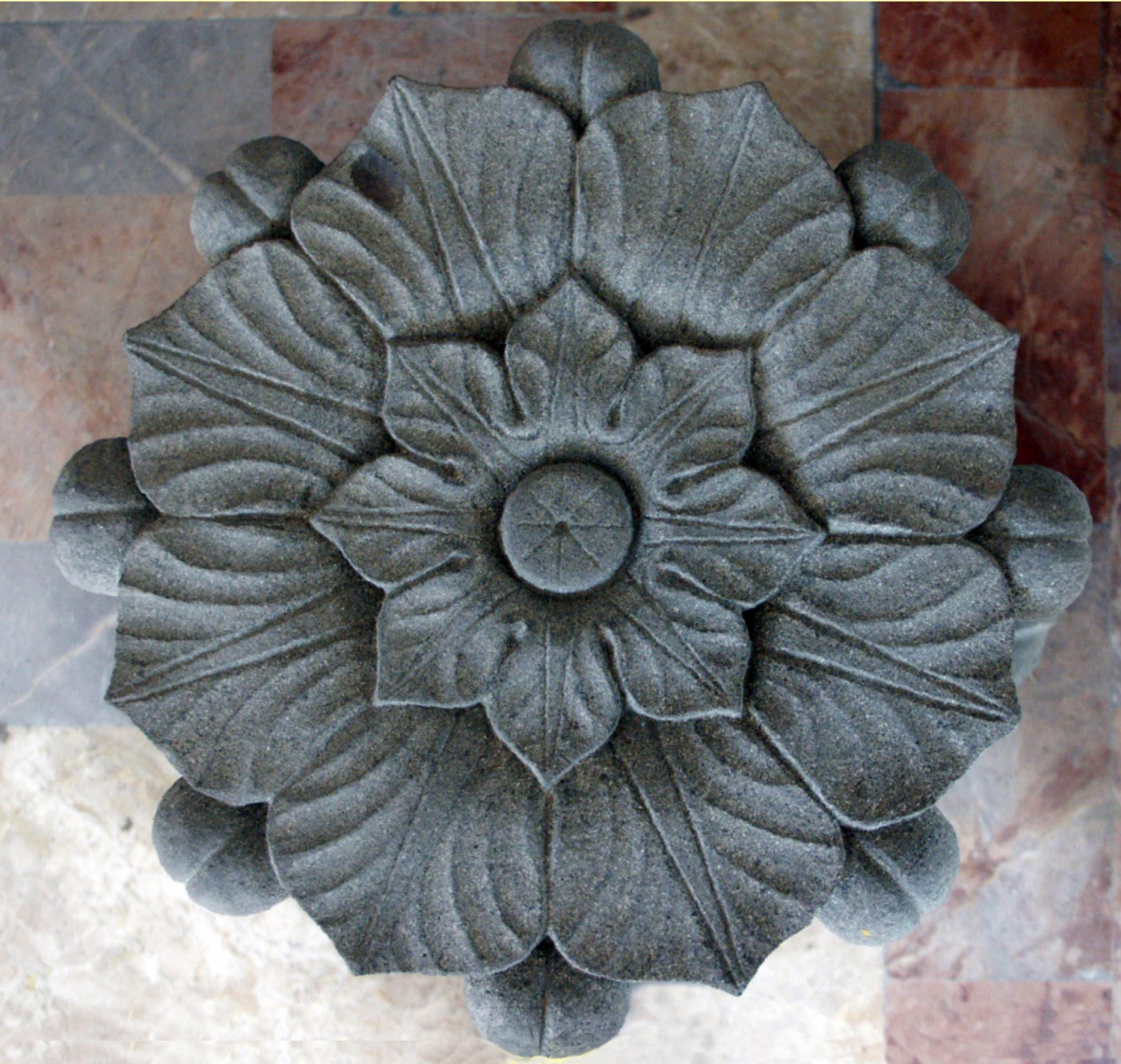 Decoration of Pietra Macigno of Greve