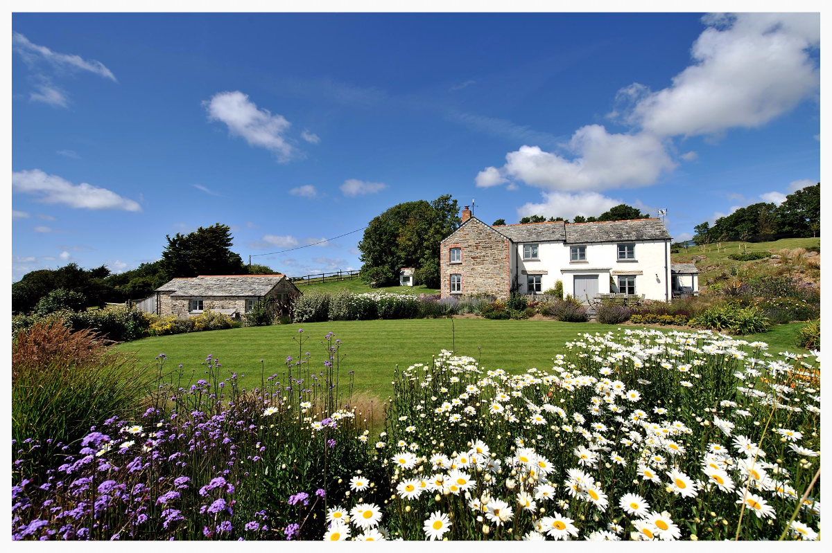 landscaped 
gardens
