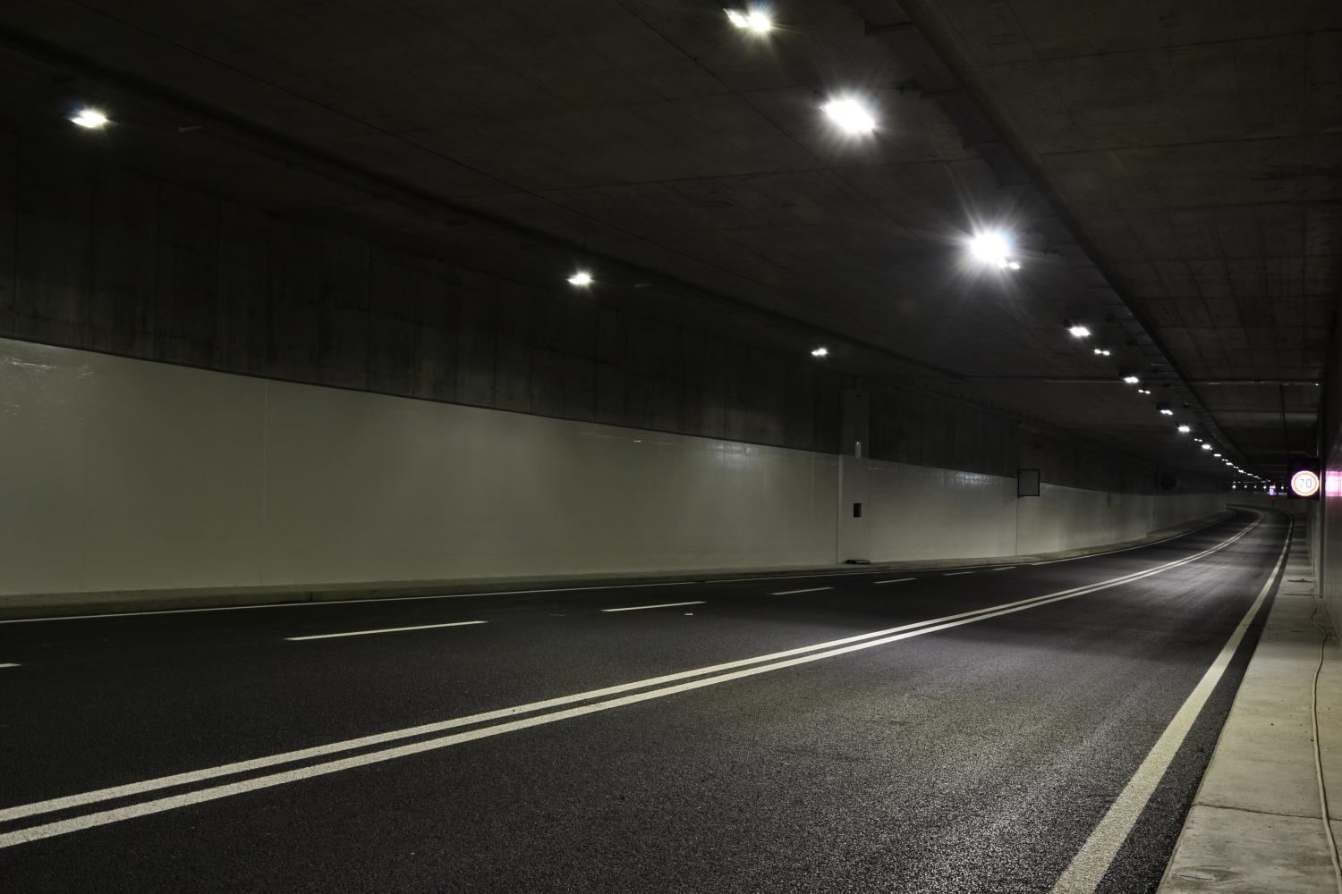 Éclairage LED de tunnel 
sécurisé et efficace