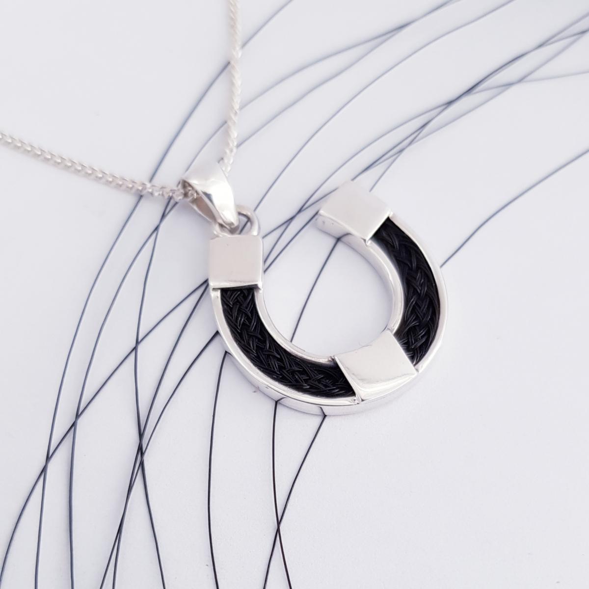 Sterling Silver Horse Shoe Pendant